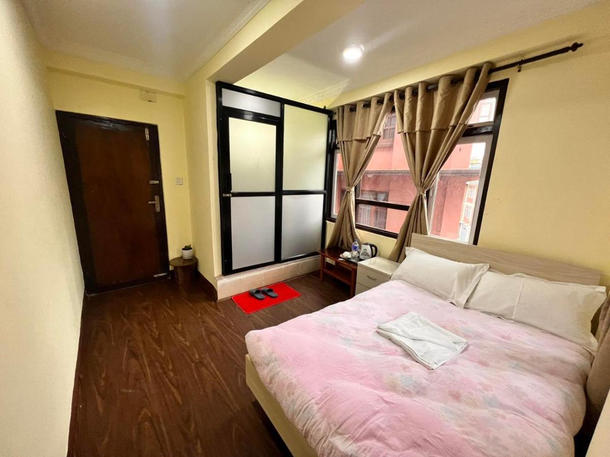 Lasa Kusa Homestay Lalitpur Bagian luar foto